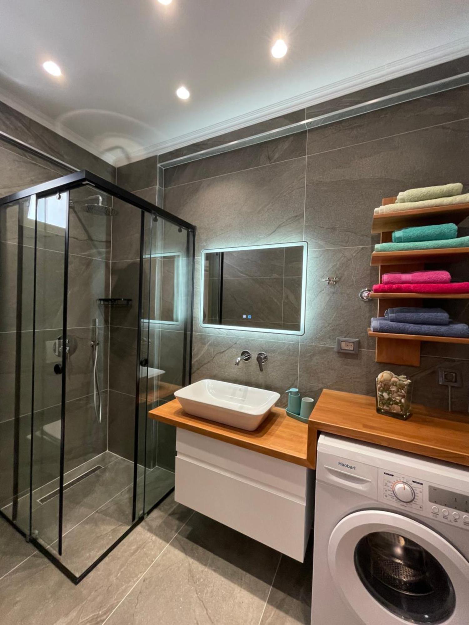 הימארה George Apartments מראה חיצוני תמונה