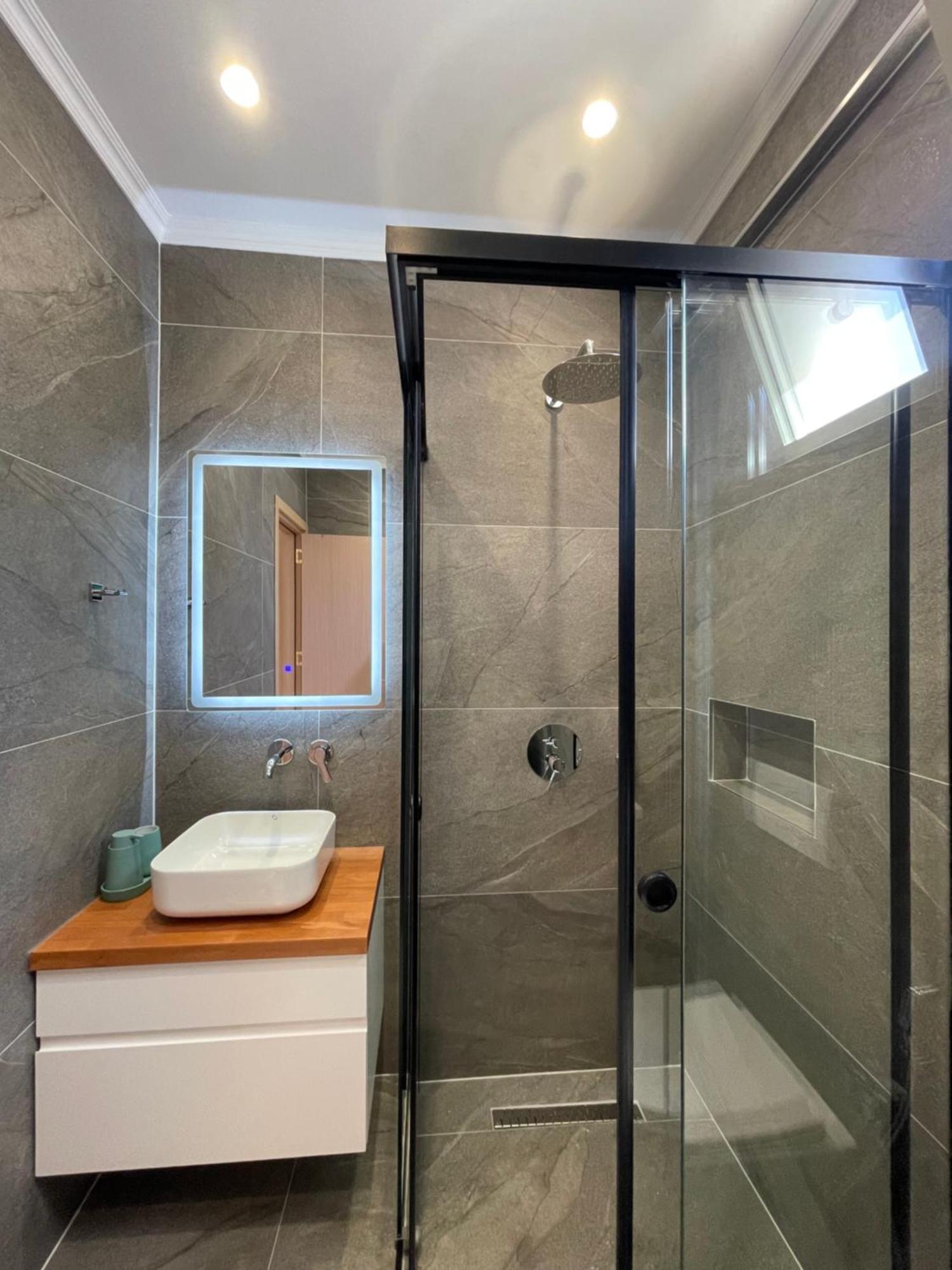הימארה George Apartments מראה חיצוני תמונה