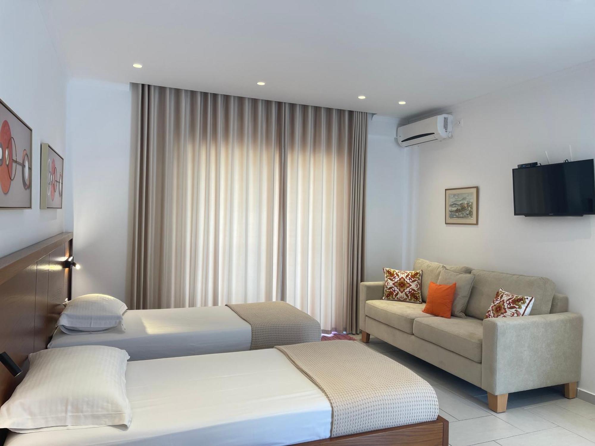 הימארה George Apartments מראה חיצוני תמונה